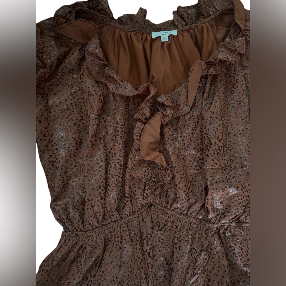 Entro Ruffled Brown Blouse - Picture 2 of 2